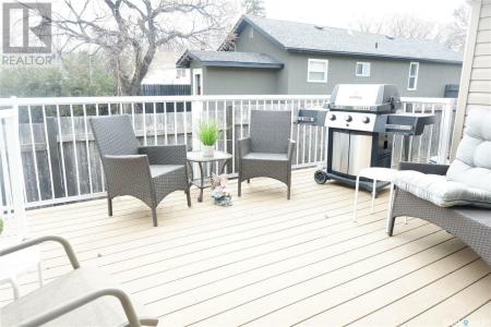 1 401 3RD AVENUE E, Assiniboia, Saskatchewan S0H 0B0, Canada