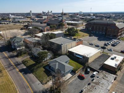 320 W. Washington, Sherman, Texas 75090