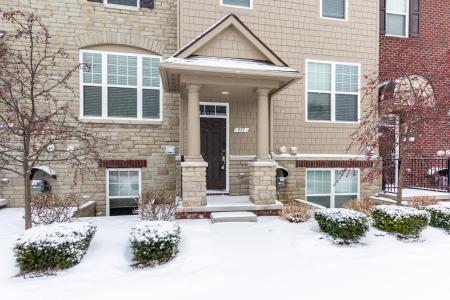 951 Barclay Circle, Rochester Hills, Michigan 48307, USA