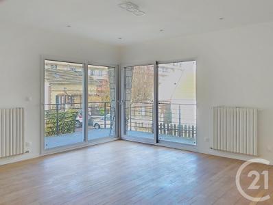 Sens, Bourgogne 89100, France
