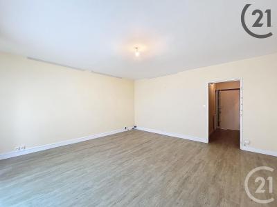 Troyes, Champagne-Ardenne 10000, France