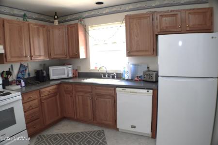 34 BANYAN STREET , Selinsgrove, Pennsylvania 17870
