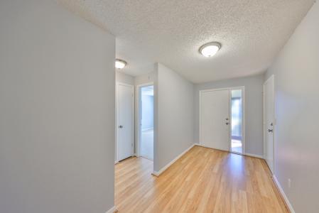 2421 Lancaster Dr, Sun City Center, Florida 33573
