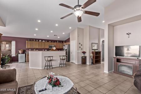 13450 W MAUI Lane, Surprise, Arizona 85379, USA