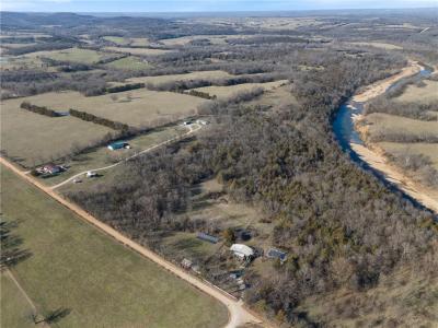 924 CR 414, Berryville, Arkansas 72616, USA