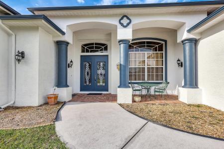 425 SE Evergreen Terrace, Port Saint Lucie, Florida 34983, USA
