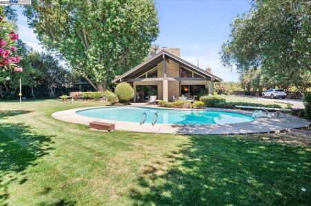 419 Burkhard Rd, Patterson, California 95363, USA