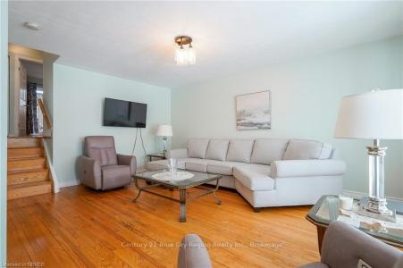 14 MARSHALL PARK DRIVE, North Bay, Ontario P1A 2N9, Kanada