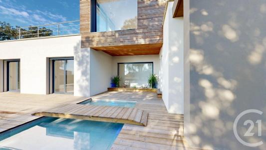 Sommieres, Languedoc-Roussillon 30250, France
