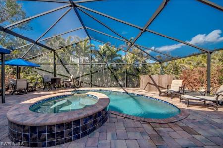 365 Donora Boulevard, Fort Myers Beach, Florida 33931, USA
