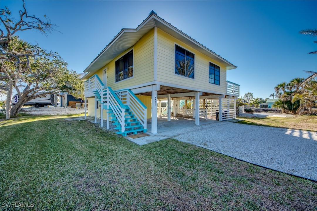 2490 Avocado Street, St James City, Florida 33956, USA