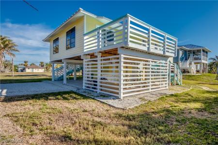 2490 Avocado Street, St James City, Florida 33956, USA
