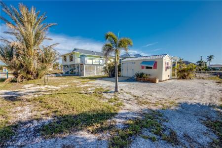2490 Avocado Street, St James City, Florida 33956, USA