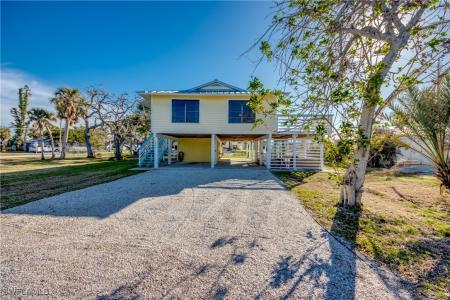 2490 Avocado Street, St James City, Florida 33956, USA