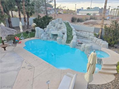 2575 S Tenaya Way, Las Vegas, Nevada 89117, USA