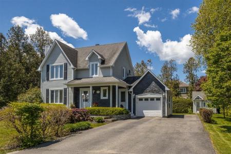 2020 Rue Pierre-Hamel, Magog, Quebec J1X 0L4, Canadá