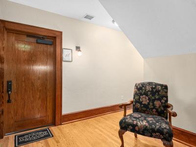 203 6th Avenue West, #1B , Hendersonville, NC 28739, USA