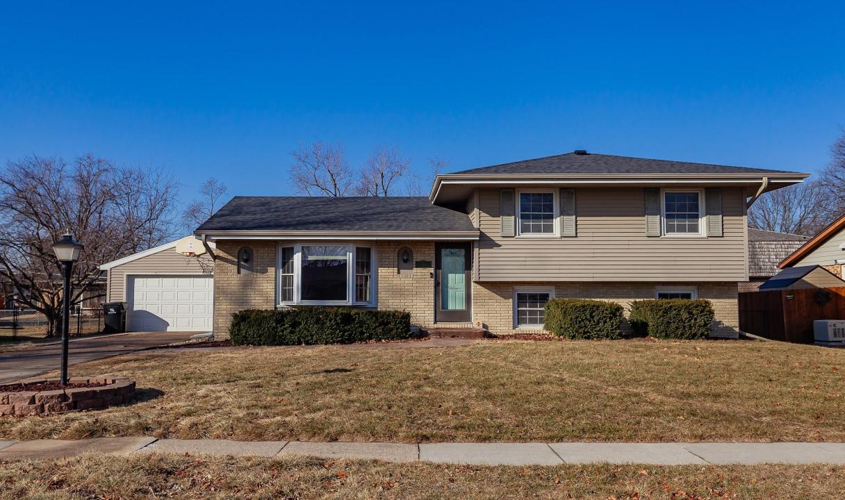 705 Timberlane Drive, Huxley, Iowa 50124