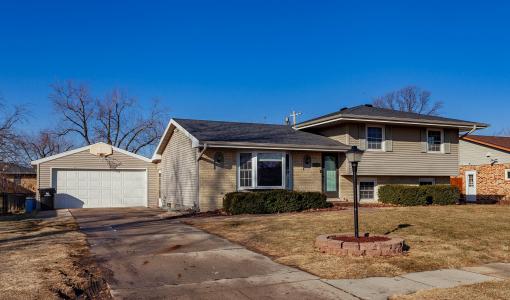 705 Timberlane Drive, Huxley, Iowa 50124