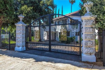 24 W Hilton Avenue, Redlands, California 92373