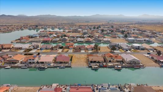 26416 Catamaran Lane, Helendale, California 92342, HOA KỲ