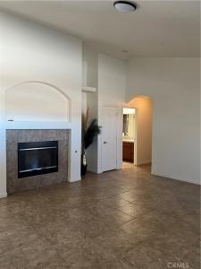 15463 Riverside Street, Hesperia, קליפורניה 92345, ארצות הברית של אמריקה 