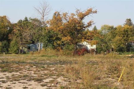 38 ACORN BAY, Beausejour, Manitoba R0E 0C0, Canada