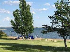 3 KINGFISHER ESTATES, Lake Newell Resort, Alberta T1R 0X5, Canada