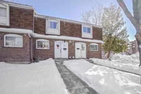 87  Rue Barnett, Dollard-Des Ormeaux, Quebec H9G 1W7, Canada