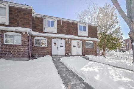 87Z  Rue Barnett, Dollard-Des Ormeaux, Quebec H9G 1W7, Canada