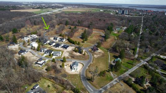 23  Av. Boisbriand, Senneville, Québec H9X 0C1, Canada