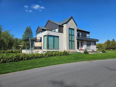 23  Av. Boisbriand, Senneville, Québec H9X 0C1, Canada