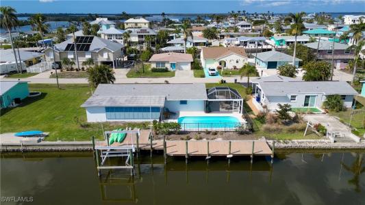 2703 Clyde Street, Matlacha, Florida 33993, USA