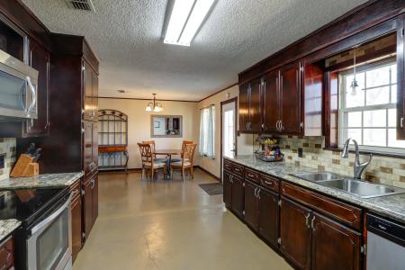 909 MC 18, Texarkana, Arkansas 71854
