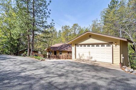 23998 Stable, Sonora, California 95370, USA