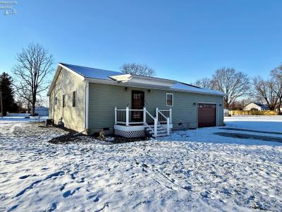 319 Monroe Street, Bettsville, Ohio 44815, USA