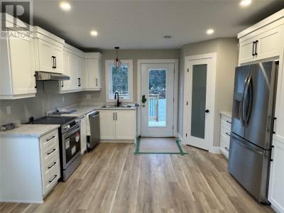 77 CAMERON PLACE, Pouch Cove, Newfoundland Ve Labrador A1K 1C8, Kanada