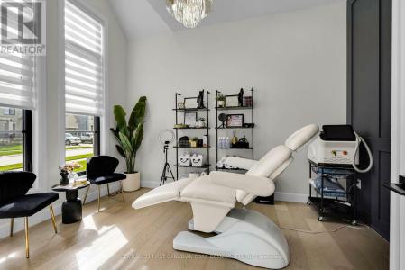 3447 SILVERLEAF CHASE, London South (south V), Ontario N6P 0G7, Canada