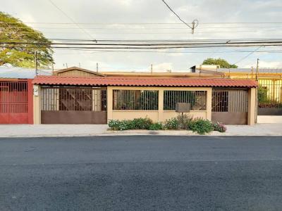 Capulin 220 metro oeste y 70 metros norte de las oficinas de Senasa , Liberia Liberia, גואנאקאסטה 50101, קוסטה ריקה