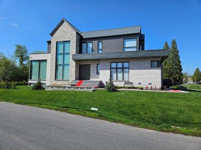 25 Av. Boisbriand, Senneville, Quebec H9X 0C1, Kanada
