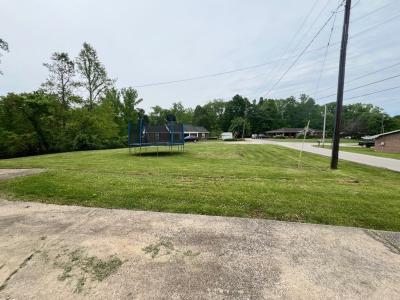 5 Keeton Ave, West Liberty, קנטאקי 41472, ארצות הברית של אמריקה