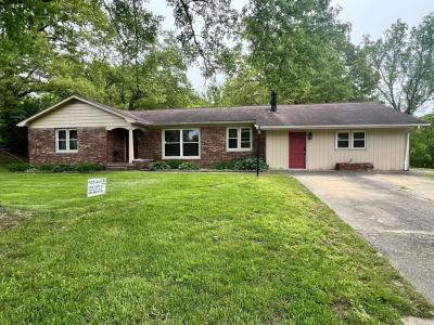 5 Keeton Ave, West Liberty, קנטאקי 41472, ארצות הברית של אמריקה