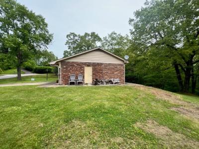 5 Keeton Ave, West Liberty, קנטאקי 41472, ארצות הברית של אמריקה