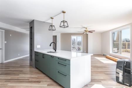 10435 Boul. Gouin O., Montréal (Pierrefonds-Roxboro), Quebec H8Y 1W8, Canada