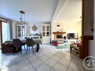 Villeparisis, Île-de-France 77270, アキタン