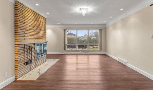 940 S Gulley Road, Dearborn Heights, Michigan 48125