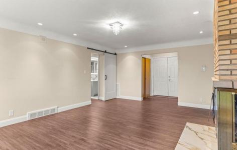 940 S Gulley Road, Dearborn Heights, Michigan 48125