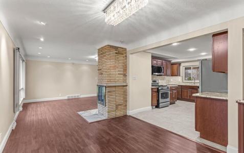 940 S Gulley Road, Dearborn Heights, Michigan 48125