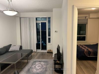 7165 YONGE STREET, Markham, Ontario L3T 0C9, Kanada