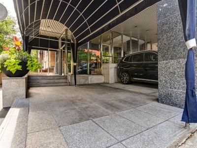 3460  Rue Simpson, Montréal (Ville-Marie), Quebec H3G 2J4, Canada